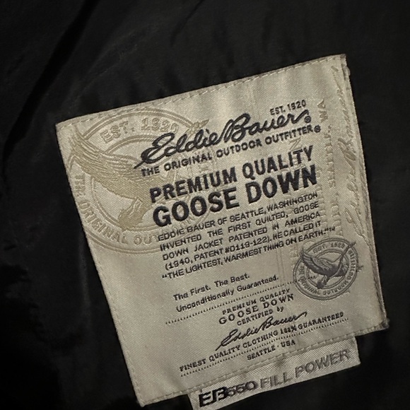 Eddie Bauer black goose down short coat MEDIUM - Picture 3 of 3